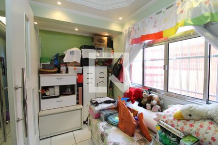 Casa à venda com 217m², 3 quartos e 2 vagasQuarto 2 