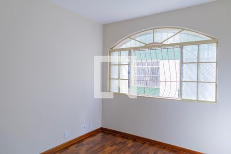 Sala de apartamento para alugar com 3 quartos, 86m² em Cidade Nova, Belo Horizonte