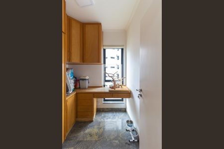 Apartamento à venda com 300m², 4 quartos e 4 vagasQuarto de Serviço