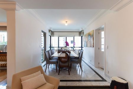 Apartamento à venda com 300m², 4 quartos e 4 vagasSala