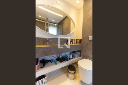 Apartamento à venda com 300m², 4 quartos e 4 vagasBanheiro Suíte 1