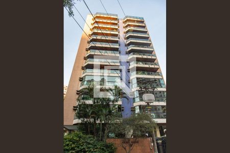 Apartamento à venda com 300m², 4 quartos e 4 vagasFachada