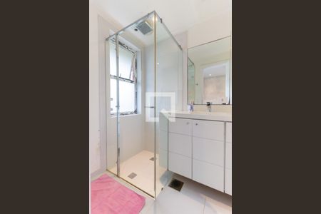 Apartamento à venda com 300m², 4 quartos e 4 vagasBanheiro Suíte 2