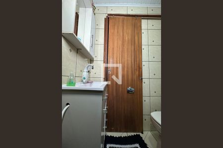 Casa à venda com 180m², 4 quartos e 2 vagasBanheiro