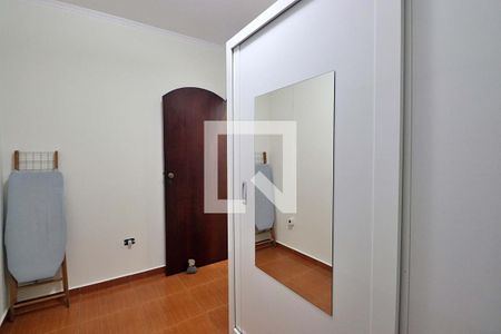 Casa à venda com 199m², 3 quartos e 2 vagasQuarto 2