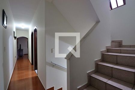 Casa à venda com 199m², 3 quartos e 2 vagasCorredor