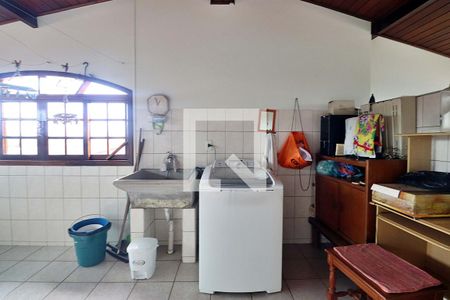 Casa à venda com 199m², 3 quartos e 2 vagasLavanderia