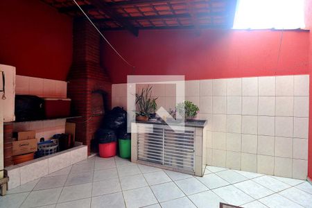 Casa à venda com 199m², 3 quartos e 2 vagasQuintal