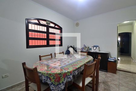Casa à venda com 199m², 3 quartos e 2 vagasCopa