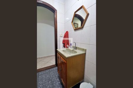 Casa à venda com 199m², 3 quartos e 2 vagasLavabo