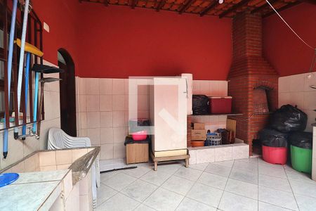 Casa à venda com 199m², 3 quartos e 2 vagasQuintal