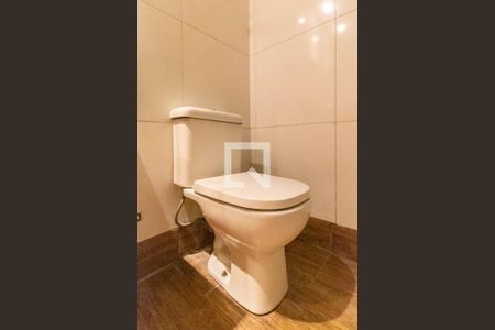 Casa à venda com 220m², 3 quartos e 1 vagaBanheiro