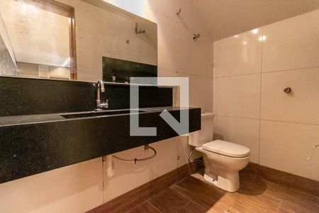 Casa à venda com 220m², 3 quartos e 1 vagaBanheiro