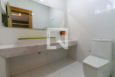 Lavabo de casa à venda com 3 quartos, 220m² em Alto dos Pinheiros, Belo Horizonte