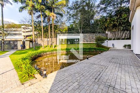 Apartamento para alugar com 430m², 4 quartos e 4 vagasÁrea Comum 