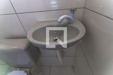 Casa à venda com 43m², 1 quarto e 1 vaga Casa à venda com 43m², 1 quarto e 1 vagaBanheiro