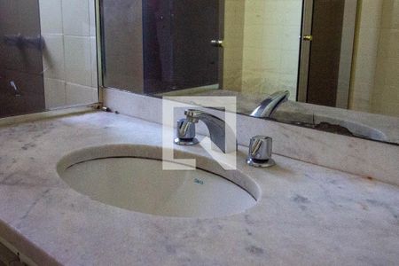 Apartamento à venda com 122m², 3 quartos e 2 vagasBanheiro da Suíte