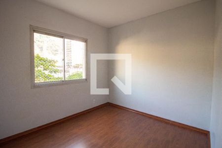 Apartamento à venda com 122m², 3 quartos e 2 vagasQuarto 2
