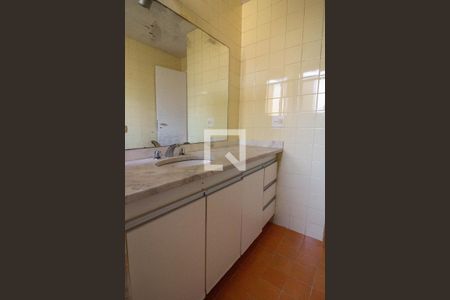 Apartamento à venda com 122m², 3 quartos e 2 vagasBanheiro da Suíte