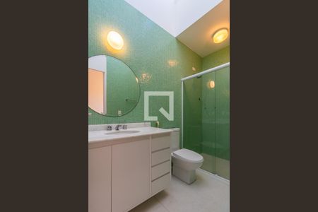 Casa de condomínio à venda com 800m², 4 quartos e 7 vagasBanheiro da Suíte 3