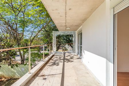 Casa de condomínio à venda com 800m², 4 quartos e 7 vagasSuíte 2 e 1