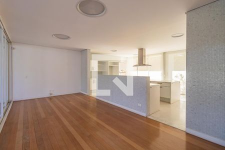 Casa de condomínio à venda com 800m², 4 quartos e 7 vagasSala de Jantar