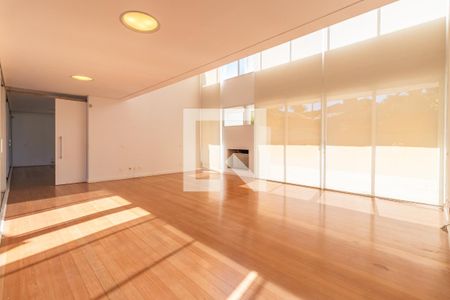 Sala de casa de condomínio à venda com 4 quartos, 800m² em Alphaville, Santana de Parnaíba