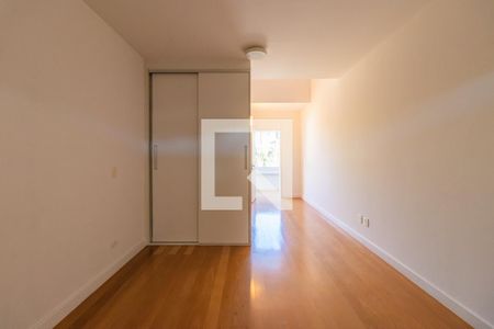 Casa de condomínio à venda com 800m², 4 quartos e 7 vagasSuíte 3