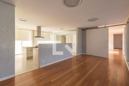 Casa de condomínio à venda com 800m², 4 quartos e 7 vagasSala de Jantar