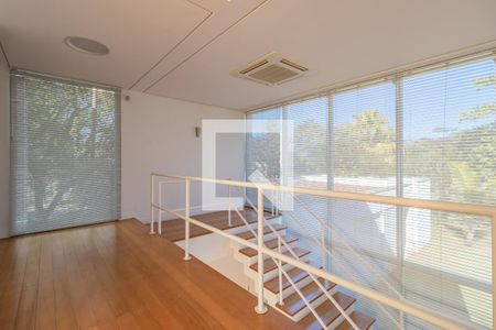 Casa de condomínio à venda com 800m², 4 quartos e 7 vagasSala Privativa