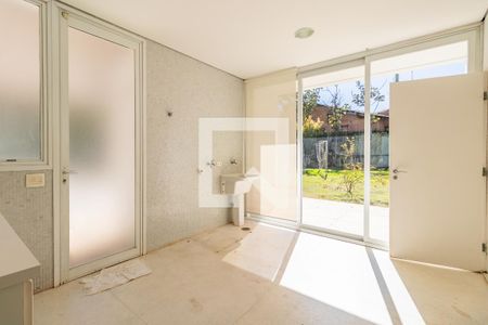 Casa de condomínio à venda com 800m², 4 quartos e 7 vagasÁrea de Serviço