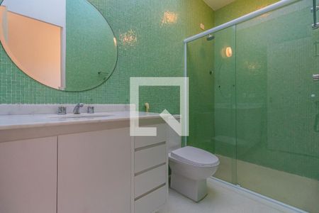 Casa de condomínio à venda com 800m², 4 quartos e 7 vagasBanheiro da Suíte 3