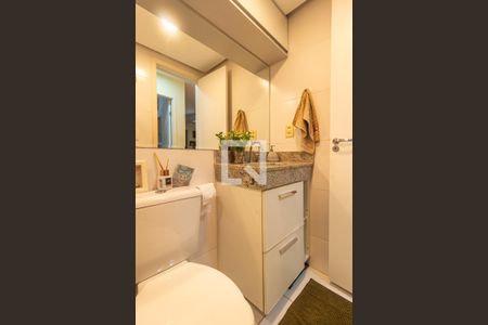 Apartamento para alugar com 74m², 2 quartos e 1 vaga Apartamento para alugar com 74m², 2 quartos e 1 vagaBanheiro Social