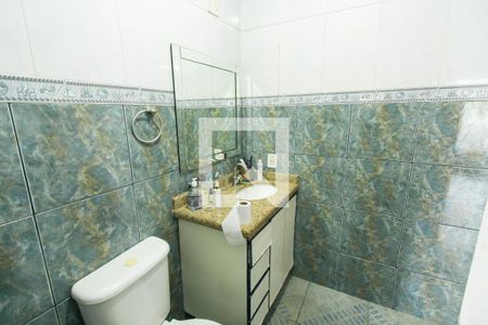 Casa à venda com 4 quartos, 260m² em Vila Carrão, São Paulo