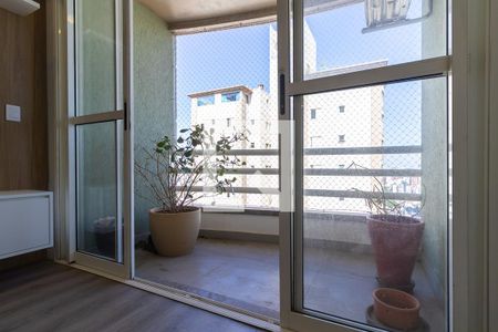 Sacada de apartamento à venda com 3 quartos, 80m² em Taquaral, Campinas