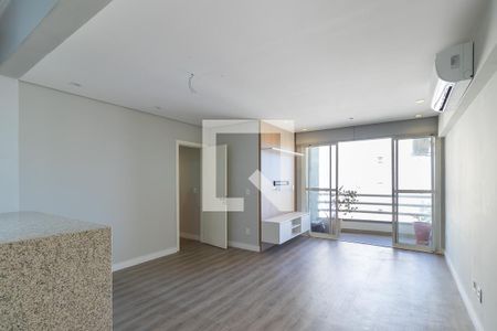 Sala de apartamento à venda com 3 quartos, 80m² em Taquaral, Campinas