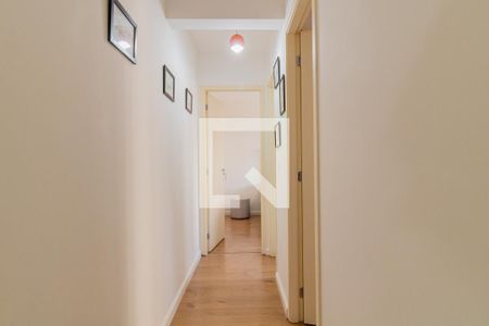 Corredor de apartamento para alugar com 2 quartos, 51m² em Vila Andrade, São Paulo