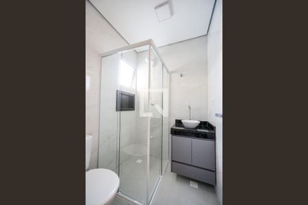 Apartamento para alugar com 55m², 2 quartos e 1 vaga Apartamento para alugar com 55m², 2 quartos e 1 vagaBanheiro social