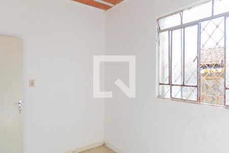 Casa à venda com 180m², 4 quartos e 2 vagas Casa à venda com 180m², 4 quartos e 2 vagasQuarto 2 Casa 2