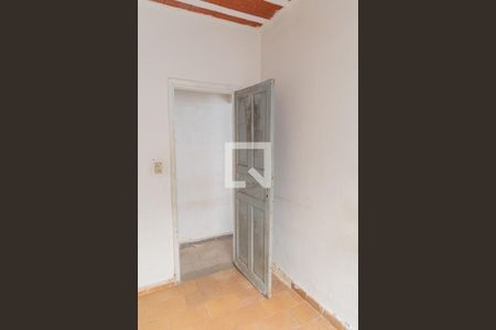 Casa à venda com 180m², 4 quartos e 2 vagas Casa à venda com 180m², 4 quartos e 2 vagasQuarto 2 Casa 3