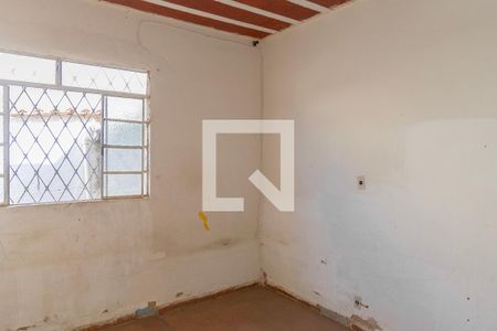 Casa à venda com 180m², 4 quartos e 2 vagas Casa à venda com 180m², 4 quartos e 2 vagasQuatro Casa 3