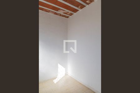 Casa à venda com 180m², 4 quartos e 2 vagas Casa à venda com 180m², 4 quartos e 2 vagasQuarto 2 Casa 2