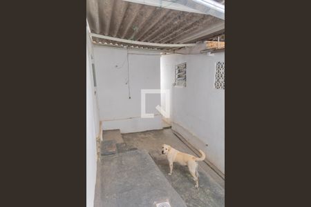 Casa à venda com 180m², 4 quartos e 2 vagas Casa à venda com 180m², 4 quartos e 2 vagasÁrea Externa