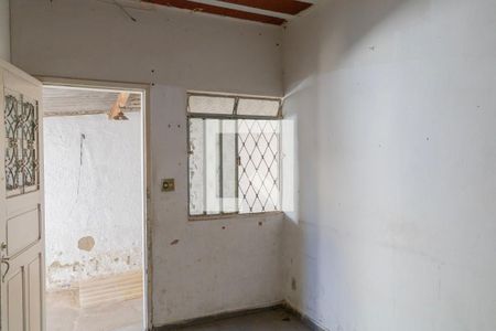 Casa à venda com 180m², 4 quartos e 2 vagas Casa à venda com 180m², 4 quartos e 2 vagasSala Casa 3