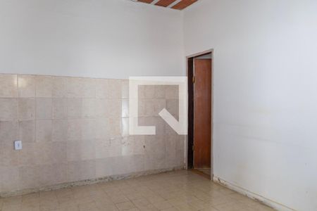 Casa à venda com 180m², 4 quartos e 2 vagas Casa à venda com 180m², 4 quartos e 2 vagasSala Casa 2