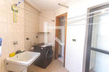 Apartamento para alugar com 130m², 3 quartos e 2 vagasÁrea de serviço