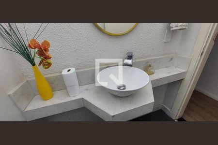 Lavabo de casa à venda com 3 quartos, 140m² em Vila Pires, Santo André