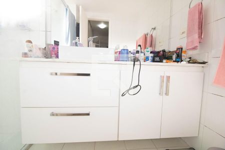 Apartamento à venda com 134m², 3 quartos e 2 vagasBanheiro da Suíte