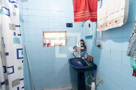 Casa à venda com 120m², 4 quartos e 2 vagasBanheiro 2