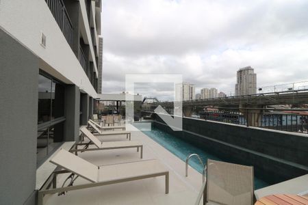 Studio à venda com 26m², 1 quarto e sem vagaÁrea comum - Piscina